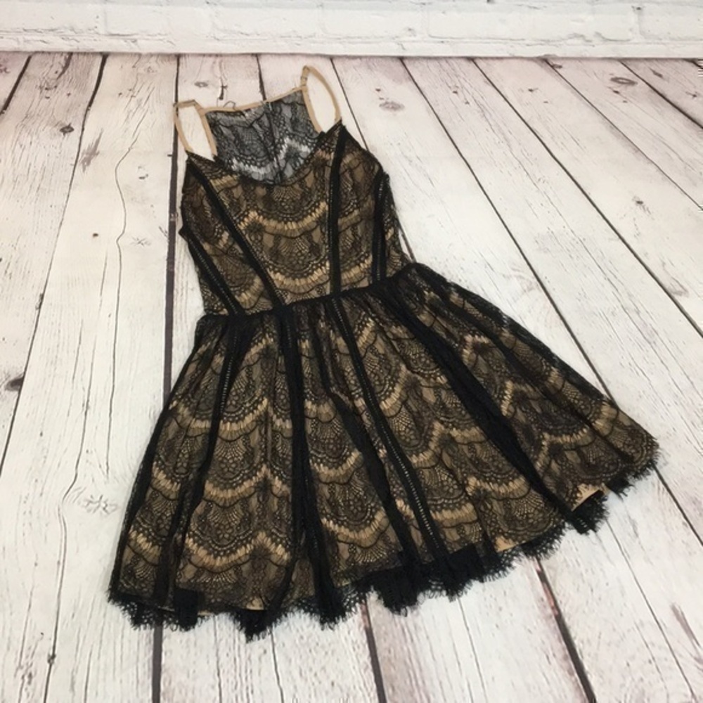NWOT bb Dakota black lace mini dress fit n flare 4